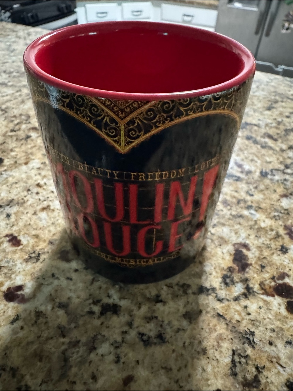 Moulin Rouge Mug - Picture 3 of 3